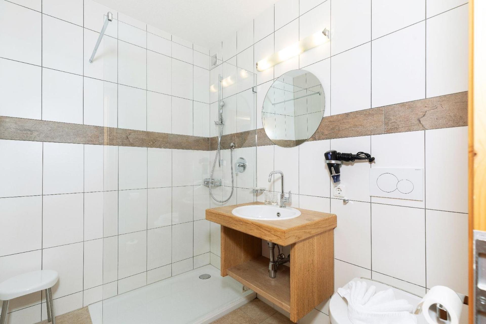 Appartement Predigstuhlblick Mit Indoorpool Und Sauna Bad Goisern Buitenkant foto